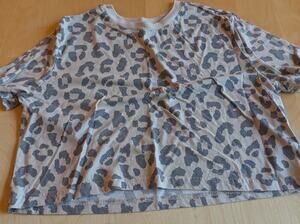 🧨Women's Large Colsie Crop Tee